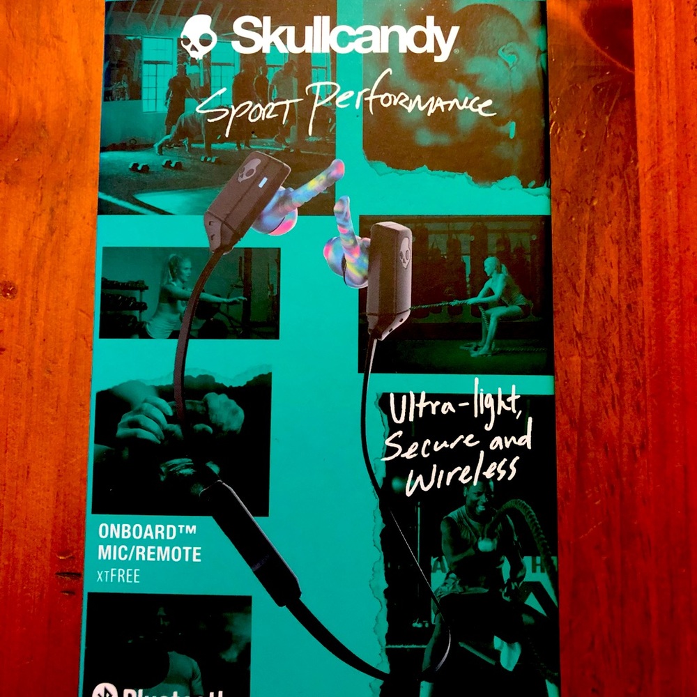 Skullcandy Sport Performance Bluetooth wireless headphones